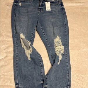 Judy Blue Ripped Denim Boyfriend Jeans